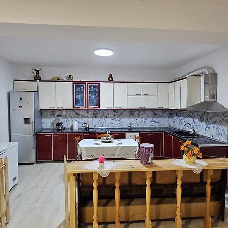 Maria Guest House Permet Ngoại thất bức ảnh